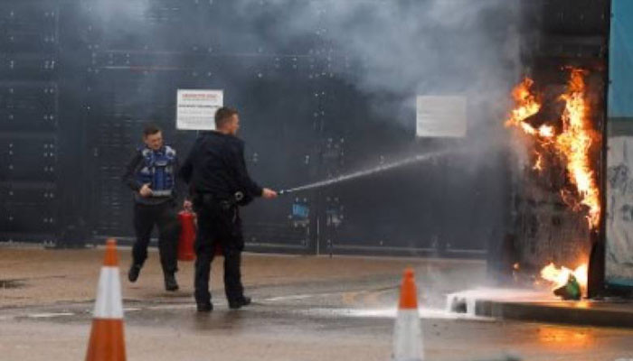 Firebombing at UK immigration office handling Channel migrants - Vimarsana News