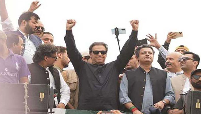 Imran Khan leading the PTIs long march in Gujranwala. Twitter
