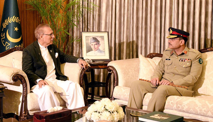 Newly appointed Chief of Army Staff General Asim Munir called on President Dr Arif Alvi at the President House, Islamabad on November 24, 2022. PID
