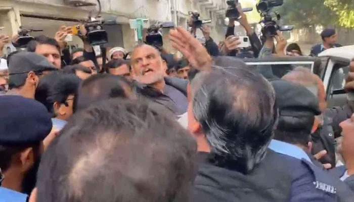 Incarcerated PTI leader Azam Swati has been shifted from Balochistan to Sindh. — Twitter/@Sh0333yunus