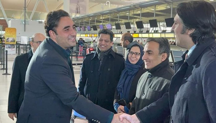 Foreign Minister Bilawal Bhutto Zardari receives welcome in New York. — APP