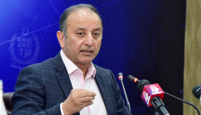 State Minister for Petroleum Musadik Malik addressing a press conference in Islamabad on December 16, 2022. PID