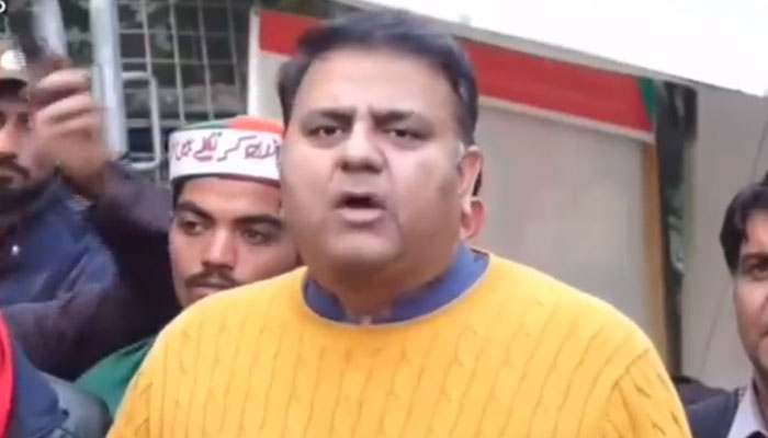 Fawad Chaudhry talking to the media. - Screenshot of a Twitter video.