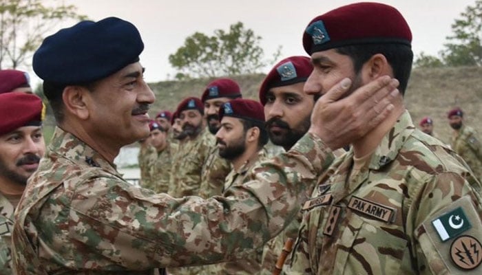 The COAS Gen Syed Asim Munir was interacting with officers and soldiers during his visit to Miranshah on December 23, 2022. ISPR