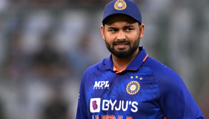 Rishabh Pant suffers injuries in serious car accident