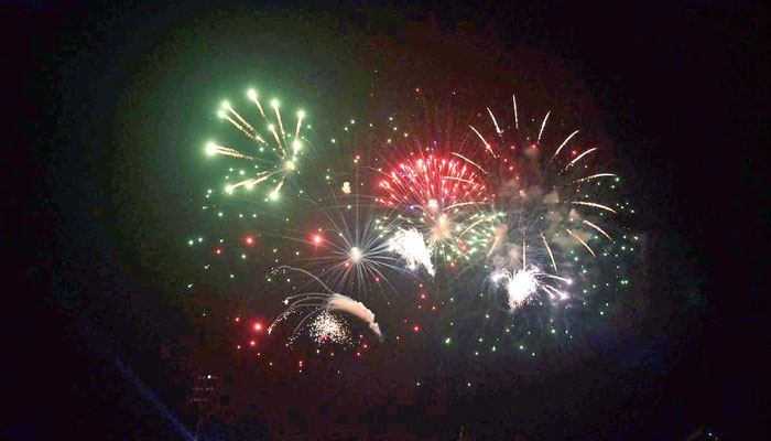 Biggest New Year celebratory fireworks at Numaish Chowrangi. Photos shared by Sindh governor Kamran Tessori.