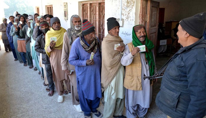People casting their votes during the local body elections in Hyderabad, Sindh on January 15, 2023. INP
