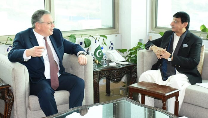 US Ambassador to Pakistan Donald Blome called on IT and Telecommunication Minister Syed Aminul Haq  in Islamabad on January 18, 2023. PID
