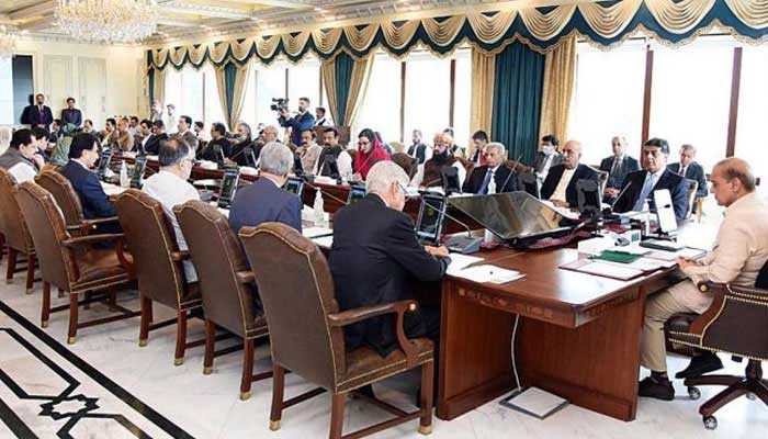 Prime Minister Shehbaz Sharif presides a cabinet meeting. —APP/ File