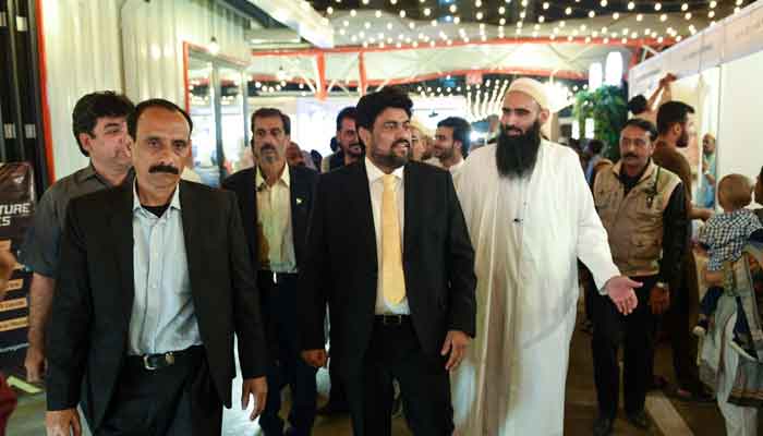 Sindh Governor Kamran Tessori visits Bohra Goof Festival.