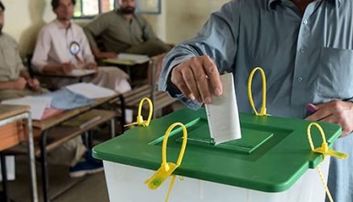 ECP likely to propose polls in Punjab after Eid