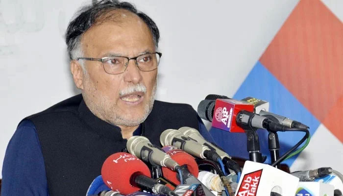 Federal Minister for Planning, Development, and Special Initiatives Ahsan Iqbal addressing a press conference in Lahore on July 9, 2022. — PID