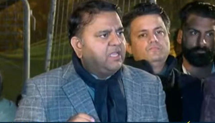 Fawad Chaudhry talking to the media on December 23, 2022. Screengrab of a Twitter video.