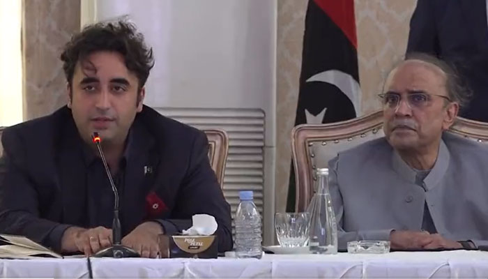 PPP Chairman Bilawal and co-chairman Asif Ali Zardari at the Central Executive Committee (CEC) meeting of the party on May 19, 2023. Screengrab of a Twitter/bajeerfaisal1 video