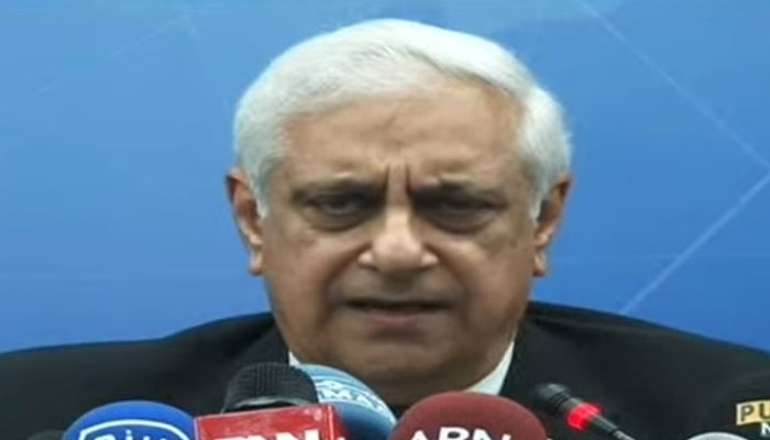 Special Assistant to the Prime Minister (SAPM) Irfan Qadir addresses a press conference in Islamabad on May 19, 2023, in this still taken from a video. — YouTube/@GeoNews