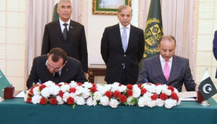 Prime Minister Shehbaz Sharif witnesses the signing ceremony of the TAPI Joint Implementation Plan. — Twitter/pmln_org