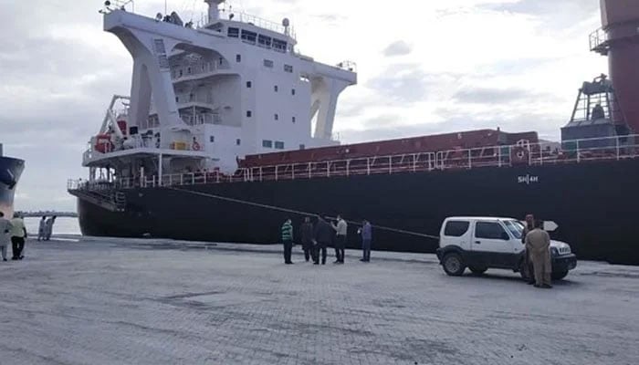 YM Summit vessel carrying over 60,800 metric tonnes of wheat from Ukraine docked at Karachi Port — Cereal Association of Pakistan/file