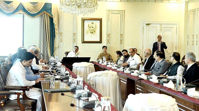 Huddle led by PM fails to come up with immediate respite for power consumers: Kakar seeks relief plan within 48 hours - Vimarsana News