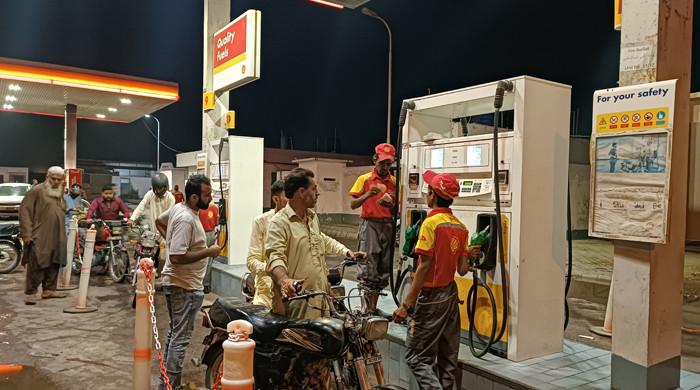 Already under fire over rising inflation, govt allows massive hike in petrol, diesel prices - Vimarsana News