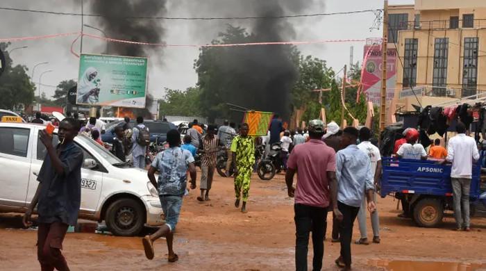 Thousands in Niger seek withdrawal of French troops - Vimarsana News
