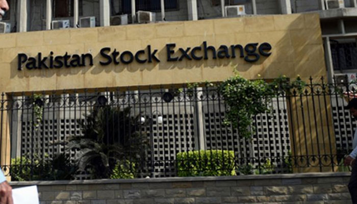 Stocks gain as fuel price cut boosts inflation outlook. The News/File