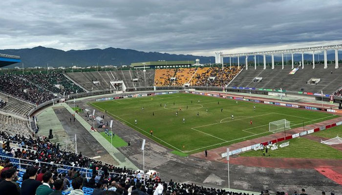Crowd makes football match worth remembering. x/ShirazHassan