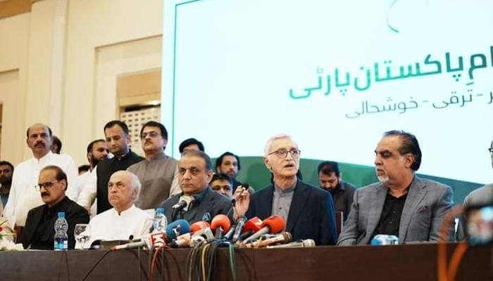 Founding leaders of Istehkam-e-Pakistan Party Jahangir Tareen (c), Imran Ismail (right) and Aleem Khan (L) during a media briefing on June 9, 2023. — Facebook/Istehkam-e-Pakistan Party