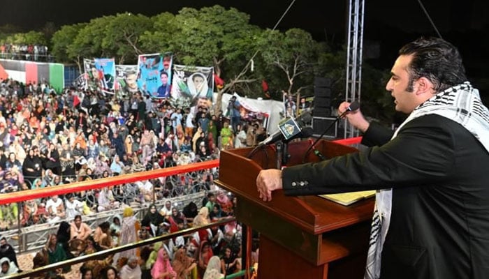 Country can’t be run from London: Bilawal. Twitter