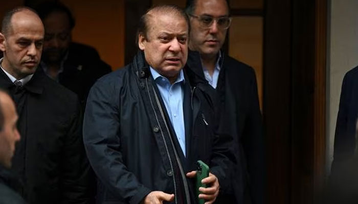 Pakistans former Prime Minister Nawaz Sharif, brother of Pakistans current Prime Minister Shehbaz Sharif, leaves a property in west London. — AFP/File