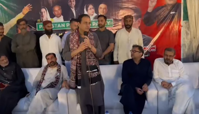 Karachi Mayor Barrister Murtaza Wahab while thanking people in Ibrahim Hyderi Town in this still taken from a video released on October 22, 2023. — Facebook/Barrister Murtaza Wahab