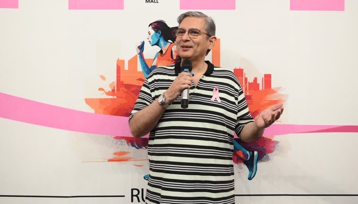 Omer Aftab, CEO of Pink Ribbon Pakistan while addressing people at the Square One mall in Karachi on October 9, 2023. — Facebook/Omar Aftab