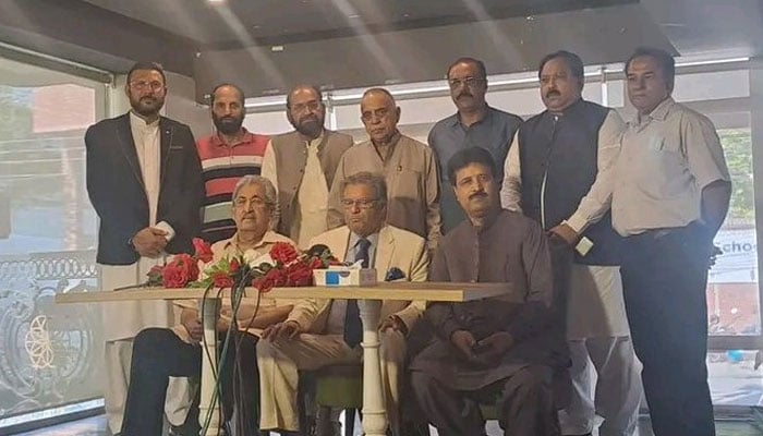 Pakistan Hockey Federation Congress Meeting in Lahore as they picked Rana Mujahid as PHFs secretary.. x/_fahadawan_