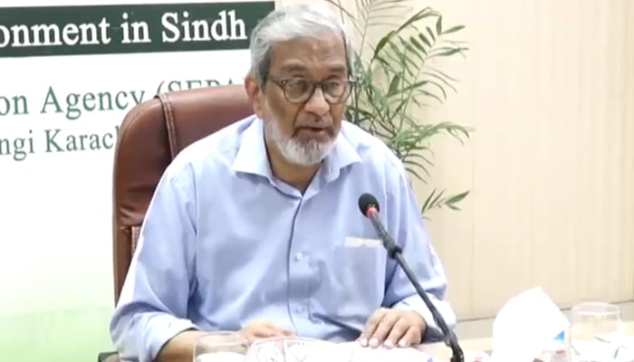 This still shows caretaker chief minister Justice (retd) Maqbool Baqar during a meeting with Sepa officials at the agency’s office in Korangi on November 1, 2023. — X/@SindhCMHouse