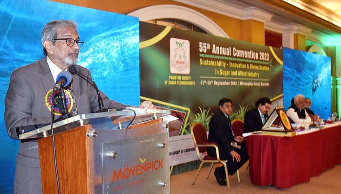 Caretaker Sindh Chief Minister Justice (Retd) Maqbool Baqar speaks at annual convention of Pakistan Society of Sugar Technologists at a local Hotel on September 11, 2023. — APP.