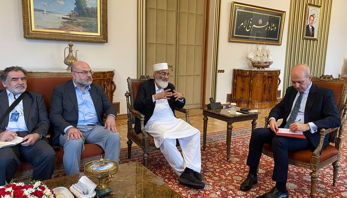 Jamaat-e-Islami (JI) Ameer Sirajul Haq speaks with the Speaker of the Turkish Parliament Numan Kurtulmuş on November 9, 2023, in Turkey. — Facebook/Siraj ul Haq