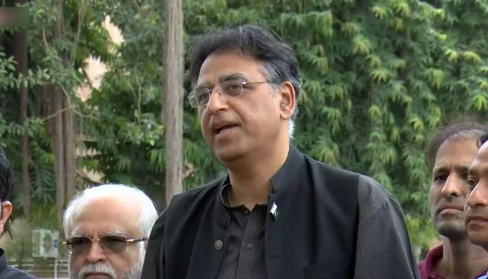 Former federal planning minister Asad Umar. —APP/file