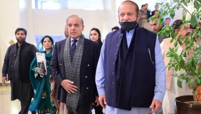 PMLN supremo and former Prime Minister Nawaz Sharif (R) alongside his brother Shehbaz Sharif in Quetta on November 14, 2023. — Facebook/PML(N)