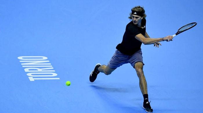 Zverev overpowers Alcaraz in ATP Finals opener - Vimarsana News