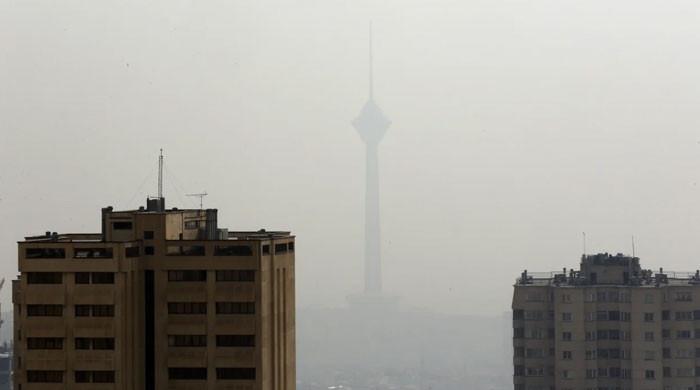 Pupils, employees urged to stay home in smog-hit Tehran - Vimarsana News