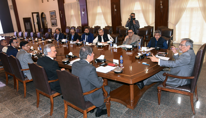 Caretaker Sindh CM Justice (R) Maqbool Baqar presides over a meeting of the Department of Empowerment of Persons with Disabilities at the CM House on November 22, 2023. — X/@SindhCMHouse