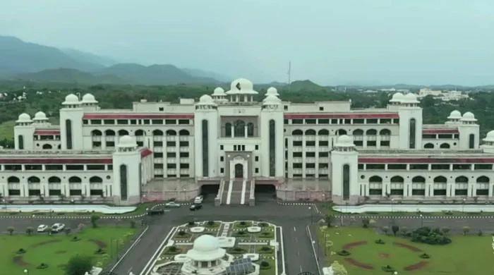Senior civil servants await postings - Vimarsana News