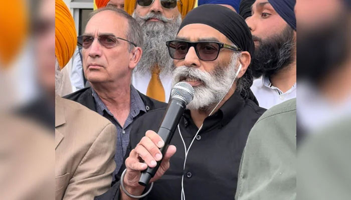 Pro-Khalistan Sikh leader and Sikhs For Justice (SFJ) General Counsel Gurpatwant Singh Pannun (centre), Indias most wanted man speaks during a protest rally. — Photo by author