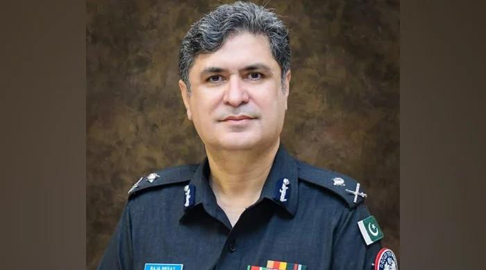 IGP suspends DSP 'who raided and robbed trader's house' - Vimarsana News