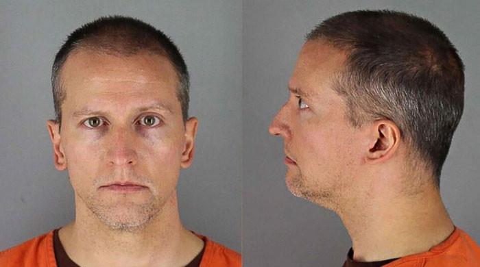 Police officer who killed George Floyd stabbed in prison - Vimarsana News