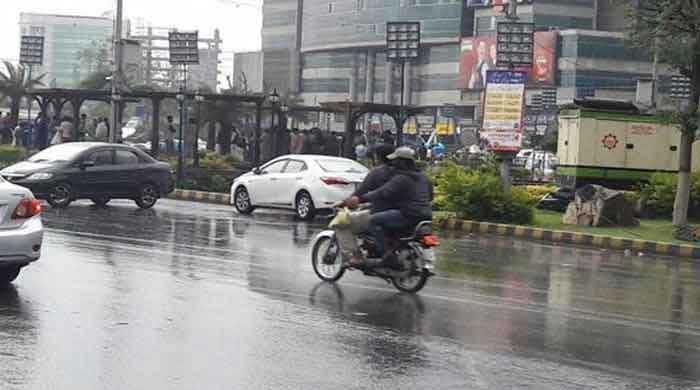Rain lashes Hyderabad, other parts of Sindh - Vimarsana News