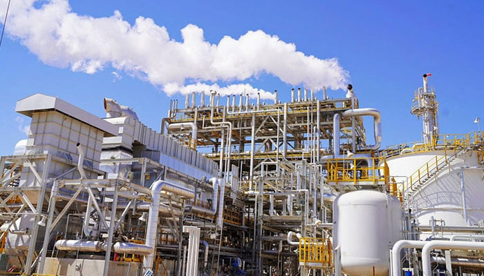 This handout photo released by the Iraqi prime minister´s office on April 1, 2023, shows a view of installations at the Karbala oil refinery in the eponymous governorate, on the date it launched operations.—AFP