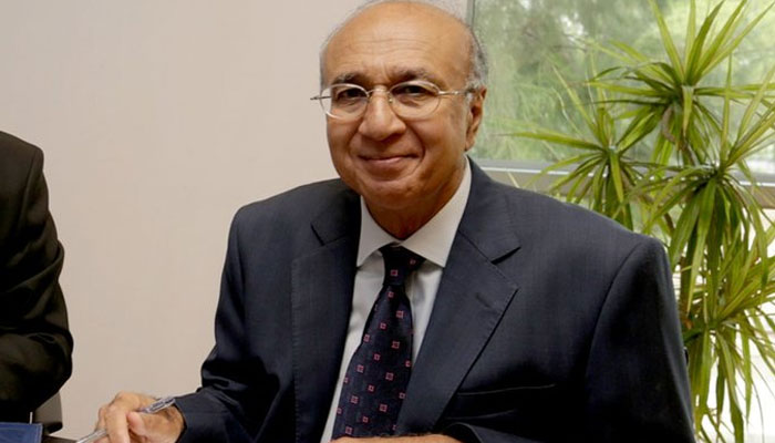 The image released on May 18, 2021, shows former governor State Bank of Pakistan Shahid H Kardar. —x/IPRI_Pak