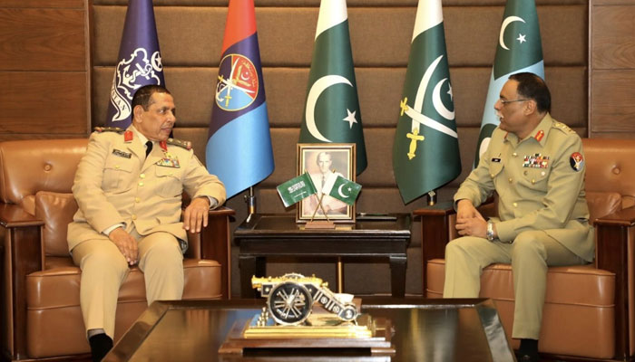 Commander of the Royal Saudi Land Forces Lieutenant General Fahad Bin Abdullah Muhammad Al Mutair called on Chairman Joint Chiefs of Staff Committee (CJCSC) General Sahir Shamshad Mirza at Joint Staff Headquarter on Nov 27, 2023. —x/PakistanFauj