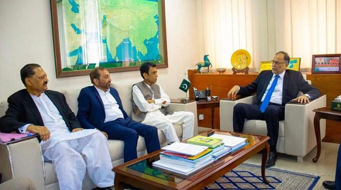 MQM-PMLN agree on constitutional cover for LG system - Vimarsana News