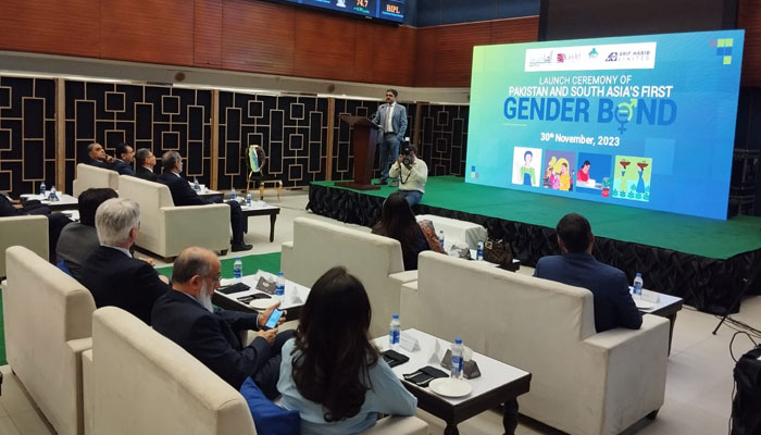 The first “only-for-women bond” has been issued by the Kashf Foundation, a Pakistani non-profit organization, in collaboration with InfraZamin Pakistan, for-profit credit enhancement facility funded from InfraCo. Asia Investments and Karandaaz Pakistan on Nov 30, 2023. — Facebook/KashfFoundationOfficial